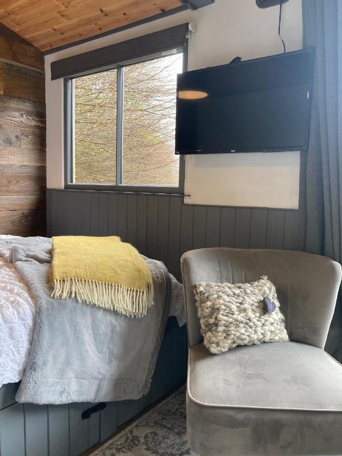 Cefn Crib Cabins Макънтлет Екстериор снимка
