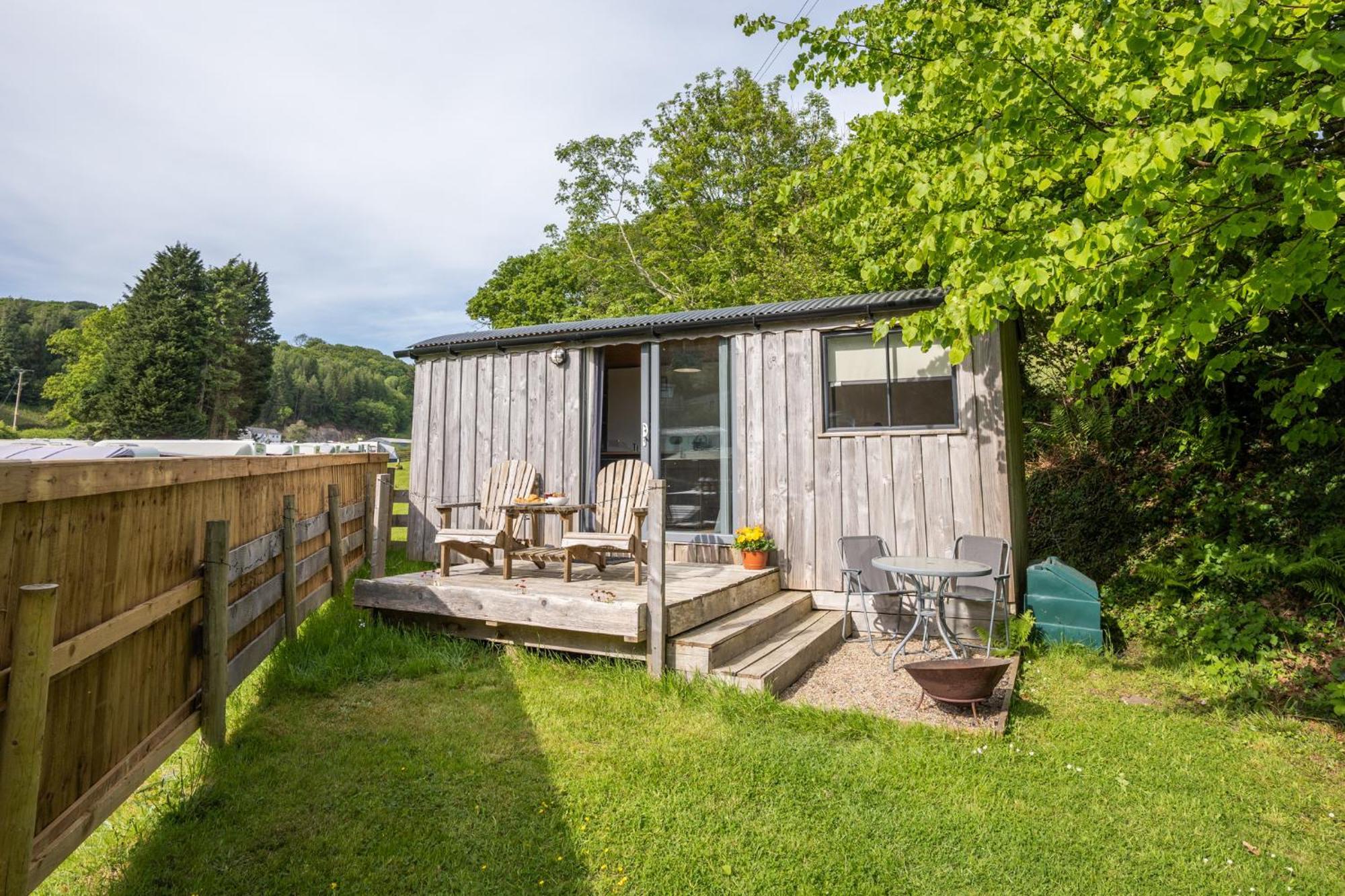 Cefn Crib Cabins Макънтлет Екстериор снимка